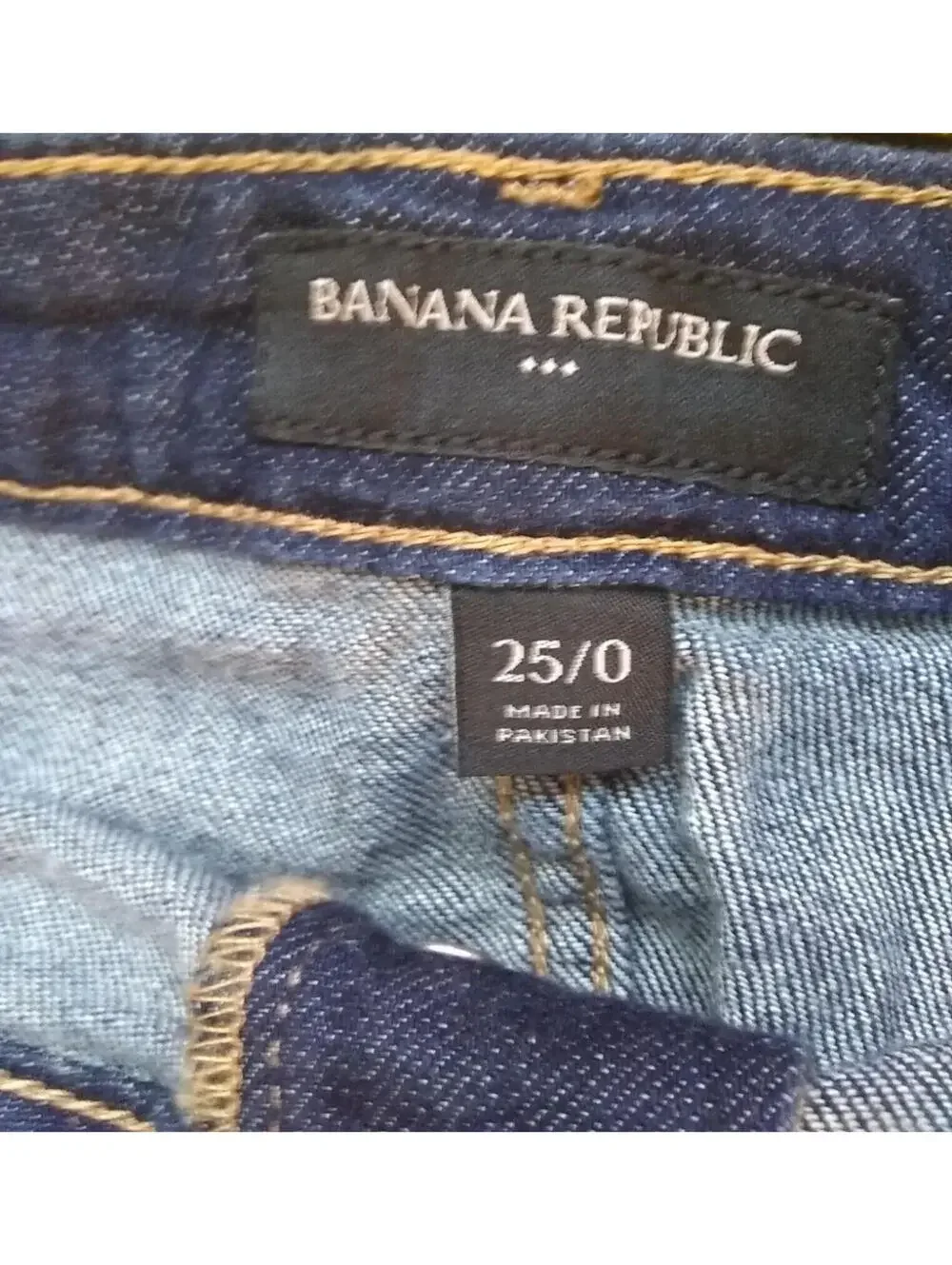 Banana Republic item   banana